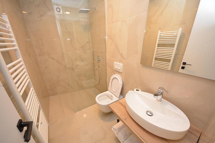 Miss Saray Apartment Sarajevo Luaran gambar